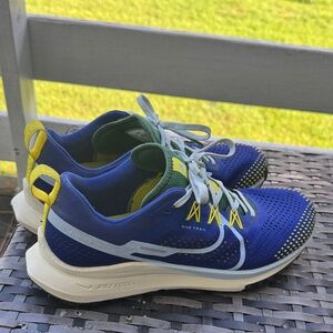 Nike Kids Trail Sneakers - Blue and Yellow